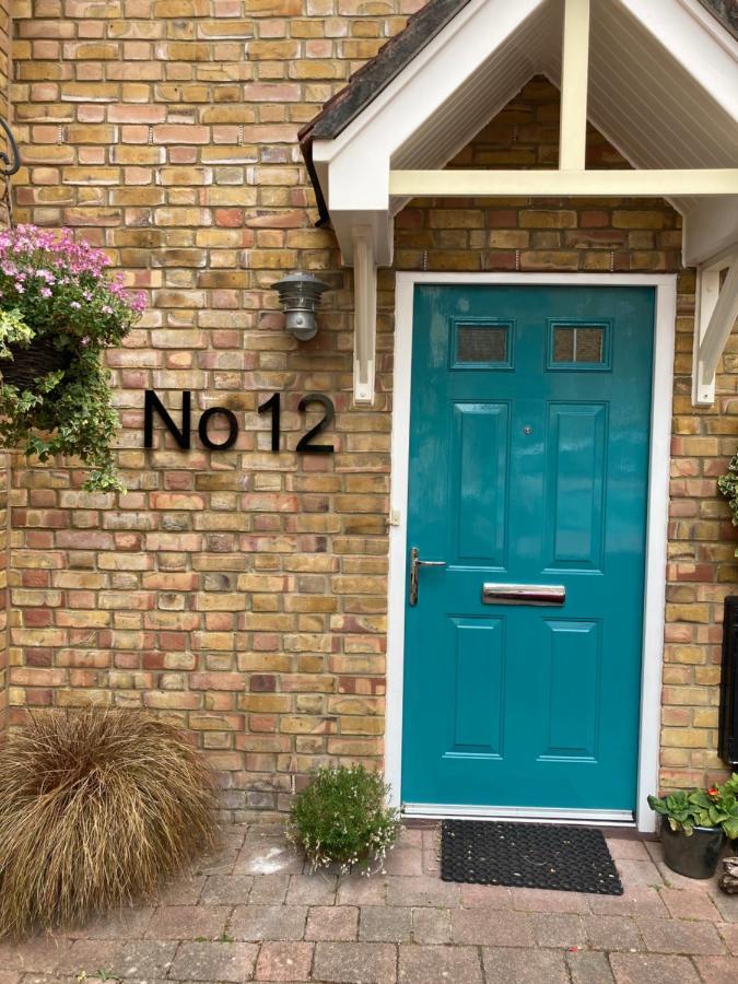 No 12 Bed and Breakfast Lyme Regis Buitenkant foto