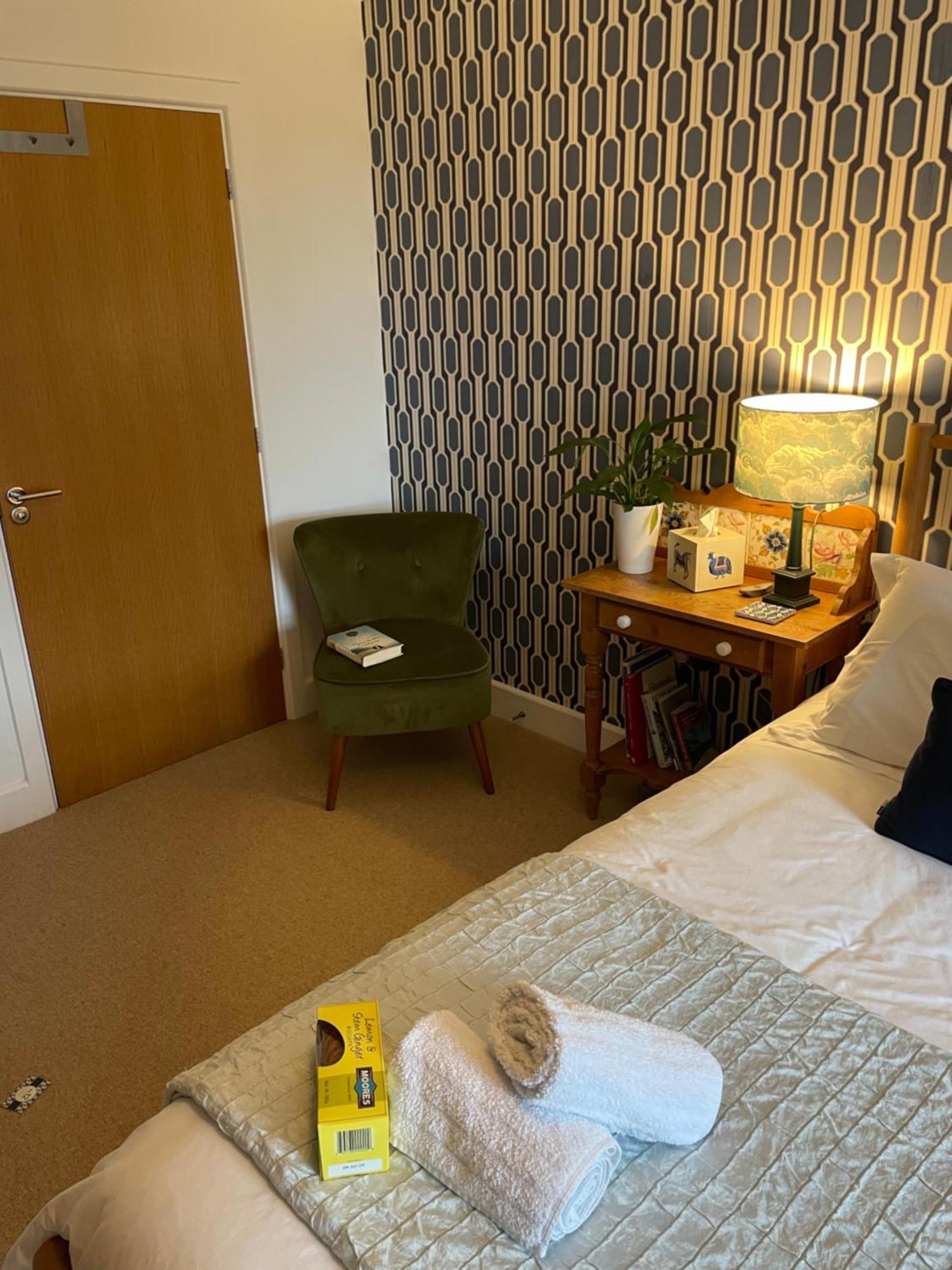 No 12 Bed and Breakfast Lyme Regis Buitenkant foto